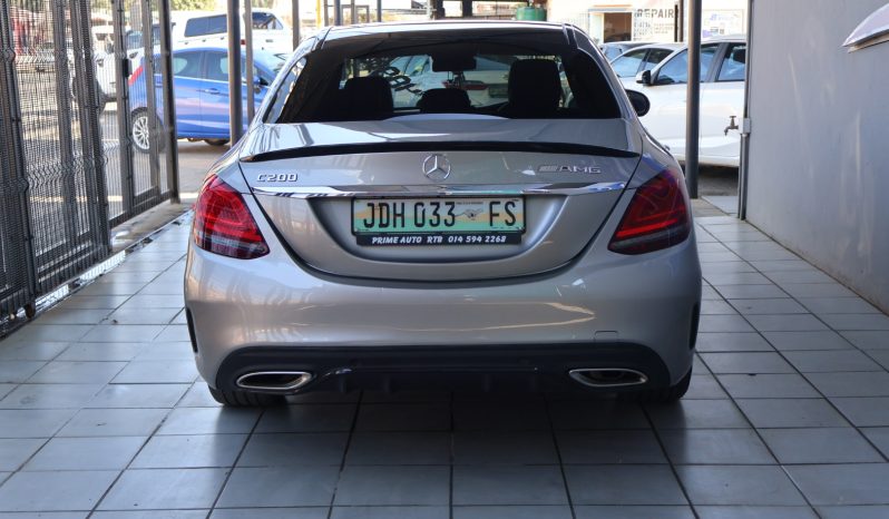 
								2020 Mercedes Benz AMG C-200 Gold full									
