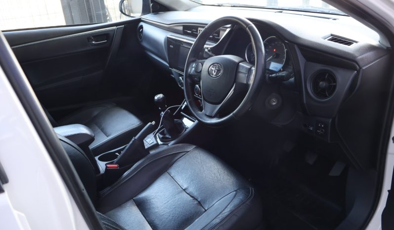 
								2017 Toyota Corolla 1.8 Prestige full									